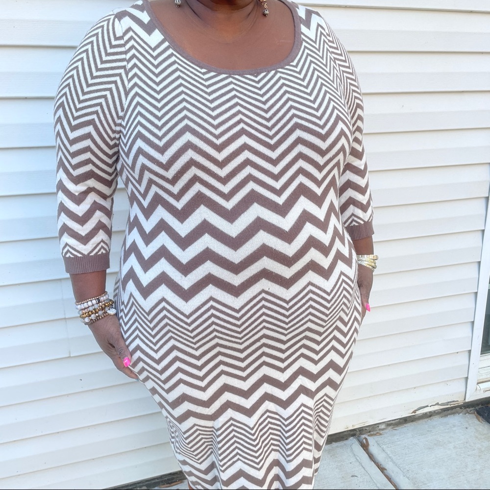 Zigzag Pattern Sweater Dress - image 3
